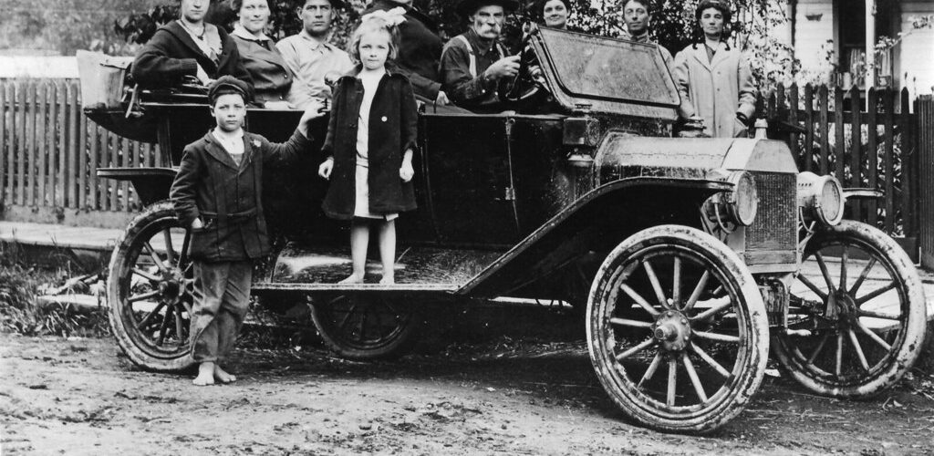 Leaburg Car
